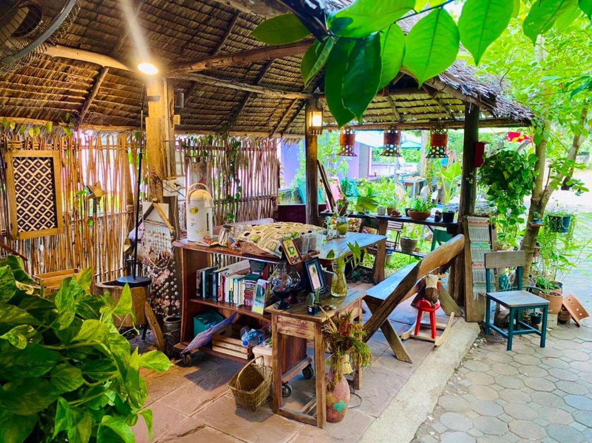 Thai Guesthouse Kanchanaburi by Eksteriør bilde
